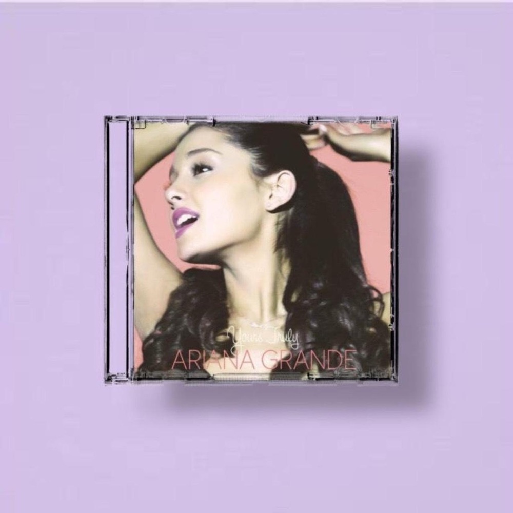 Ariana Grande – ‘Yours Truly’ Japanese CD